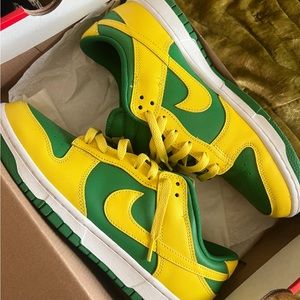 Dunk Low "Reverse Brazil”